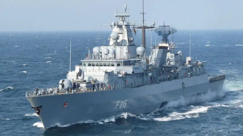 2024-F123, Brandenburg, Fregatte, Schiff, F215