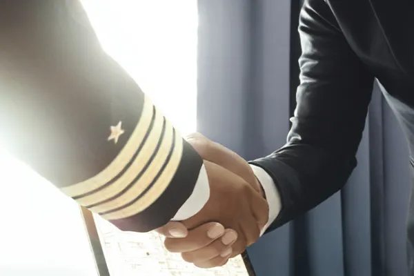 2024-Hände, Handshake, Menschen-2