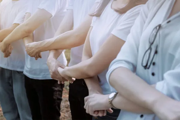 2024-Zusammenhalt, Hände, Team, CSR-1