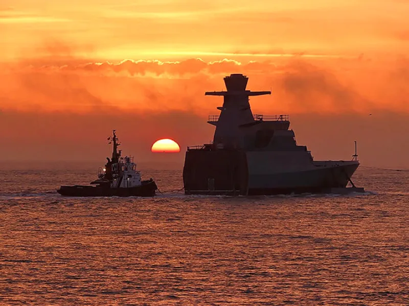 2024-Schiff, Sonnenuntergang, K130, Vorschiff-1