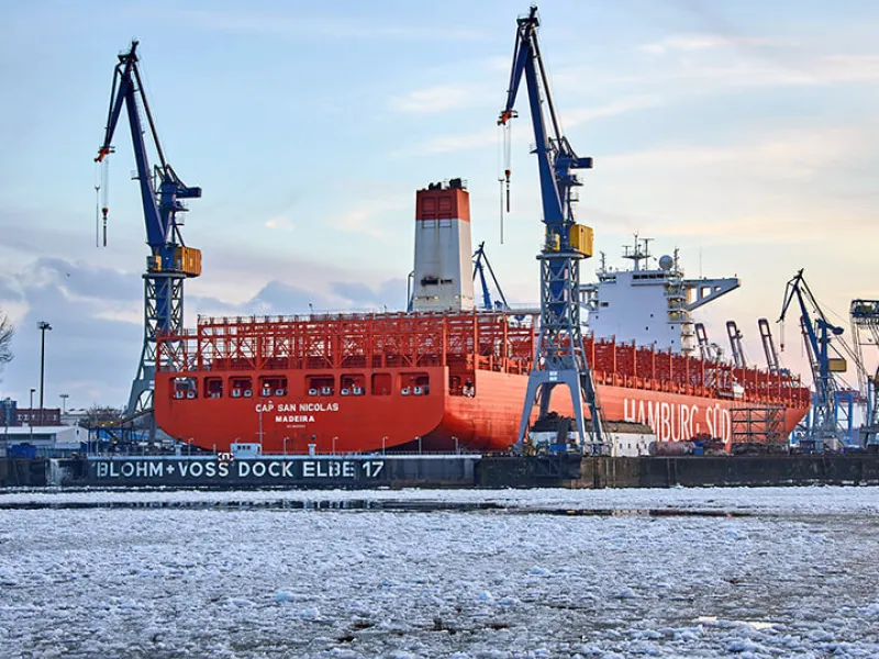 2024-Blohm+Voss, Dock Elbe 17, Schiff, cap san nicolas