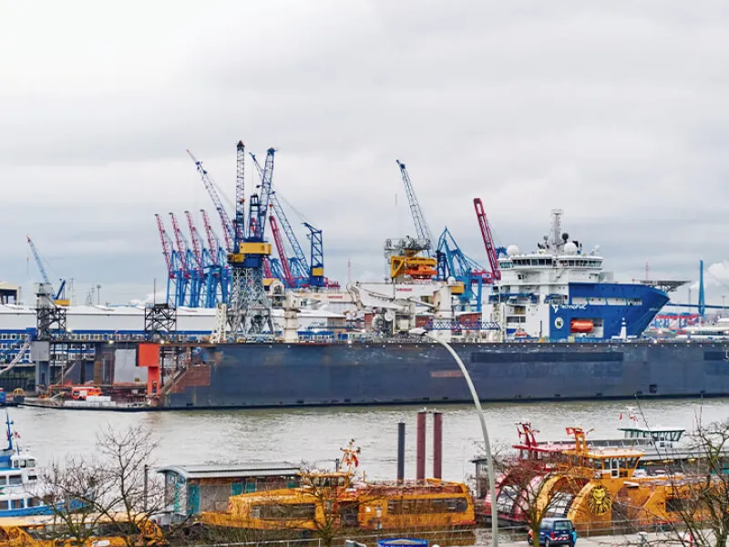 2024-Blohm+Voss, Dock 11, North Sea Giant