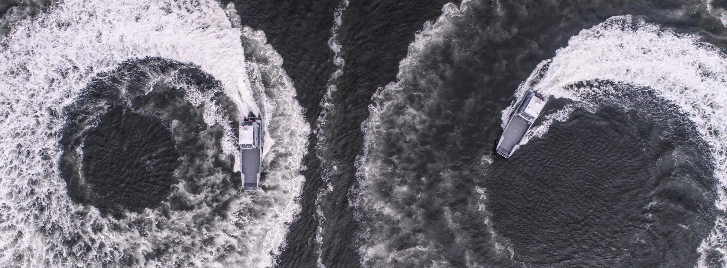 2024-Schiff, Fast patrol boat, Schnellboot, Wellen-5