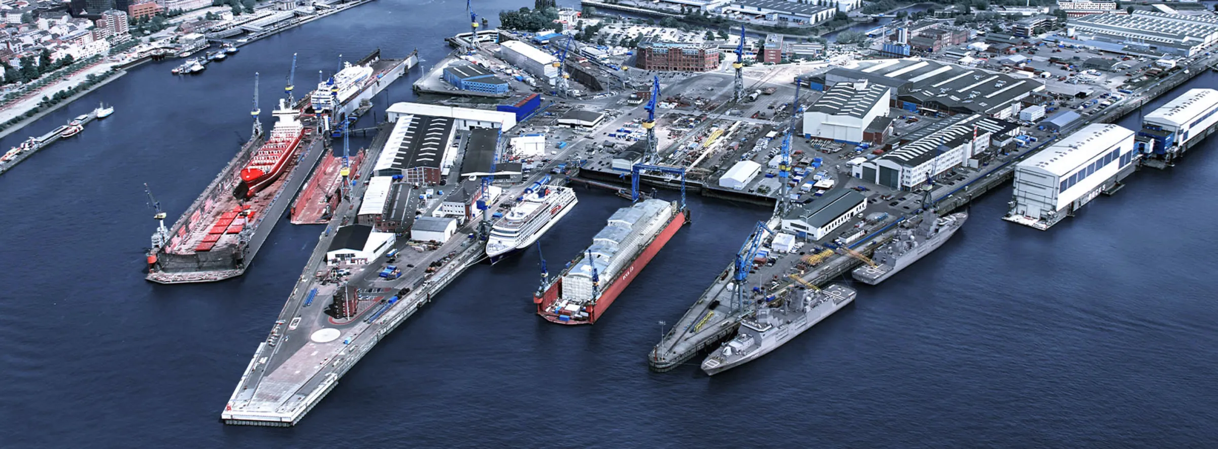 2025-Blohm+Voss, Luftaufnahme, Werft-9.jpg